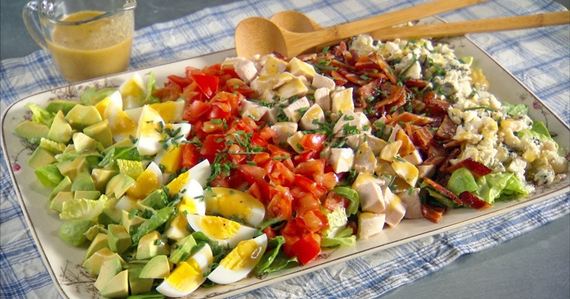 7 dietních salátů namísto večeře. Můžete je jíst i po 22:00 hodině a přesto zhubnete Náhledový obrázek