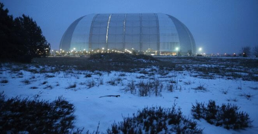 Když jsem uviděla, co se skrývá v tomto obrovském hangáru, spadla mi čelist! Tohle musíte vidět! Náhledový obrázek