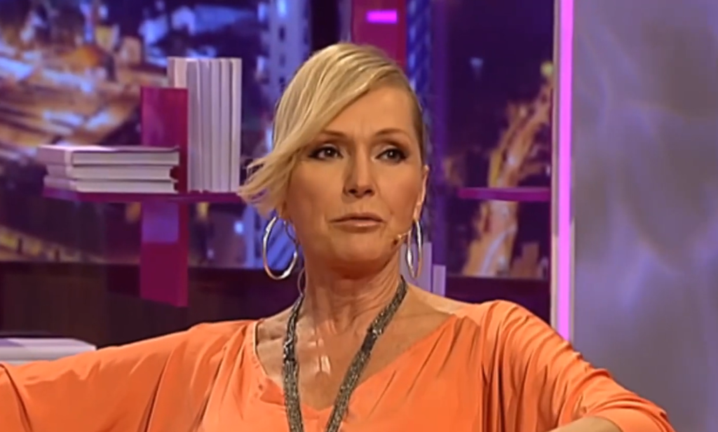 Helena Vondráčková zazpívala na koncertě v průhledných šatech. Takhle reagovali fanoušci Náhledový obrázek