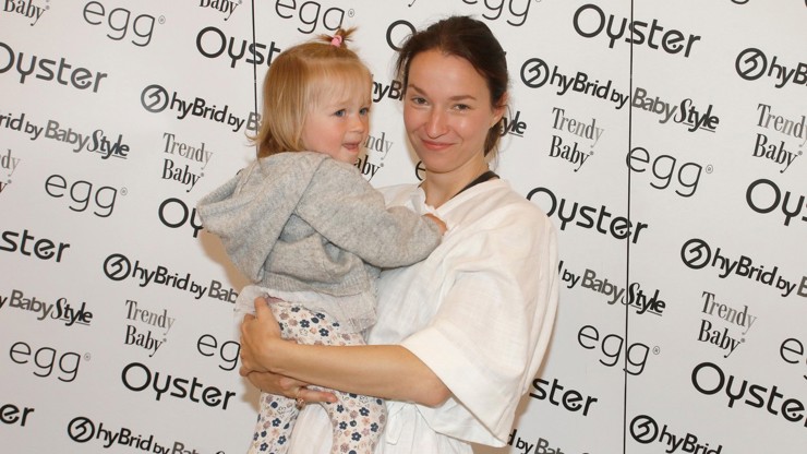 Tříletou dceru Bereniky Kohoutové srazilo na přechodu auto. Známe podrobnosti Náhledový obrázek