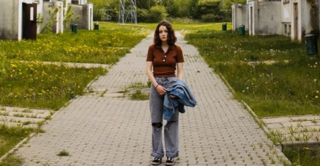 Rodičům kradla jejich 15 letá dcera peníze. Když zjistili, za co je utrácí, zůstali v šoku! Náhledový obrázek