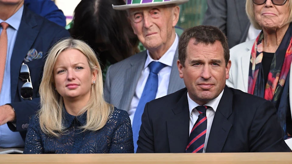 Peter Phillips se rozešel se svou partnerkou Lindsay Wallace Náhledový obrázek