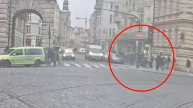 foto: facebook.com/ koláž: novinkov.cz