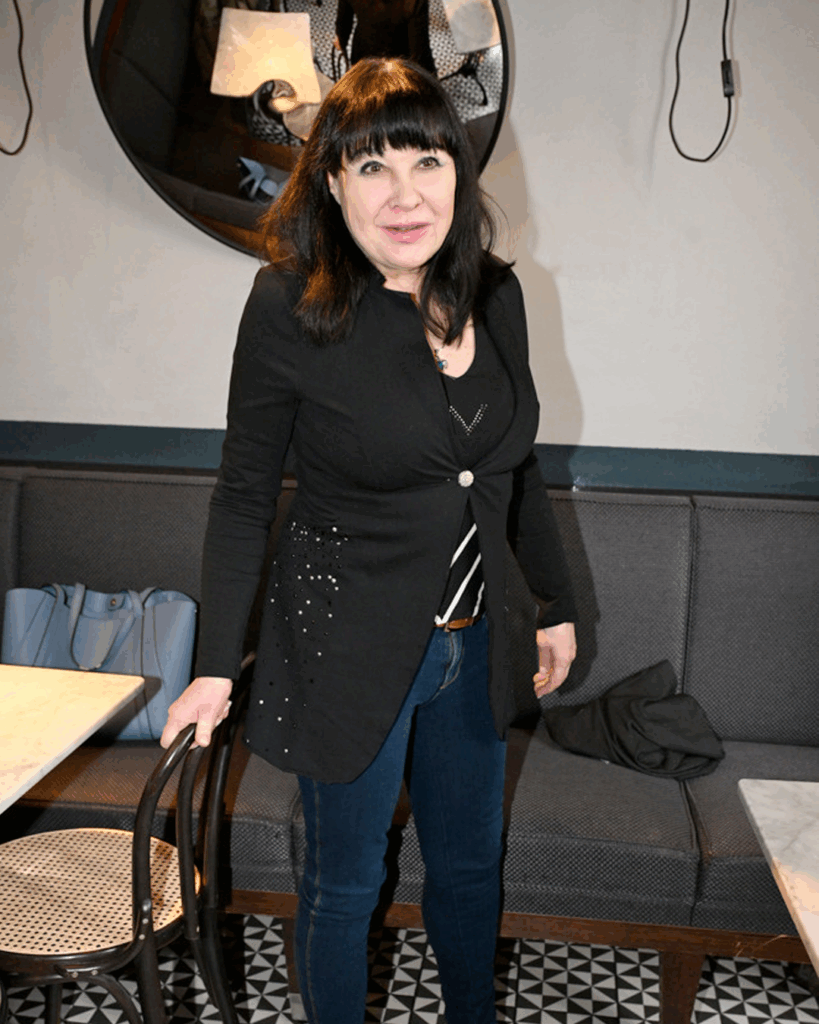 Aleš Cibulka o Dádě Patrasové: Pomoci si musí sama, jinak cesta ven neexistuje Náhledový obrázek