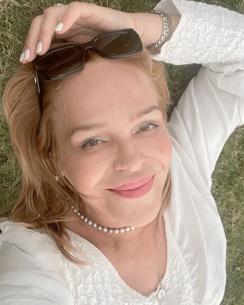 Dagmar Havlová překvapila odvážným vzhledem: v šortkách ukázala štíhlé nohy a sklidila obdiv Náhledový obrázek