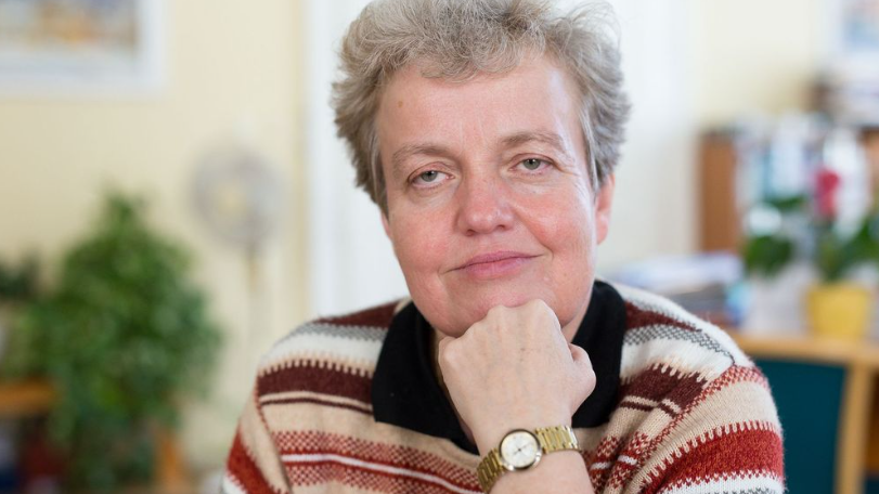 Tichý odchod významné postavy: Obsah parte Dany Drábové Náhledový obrázek