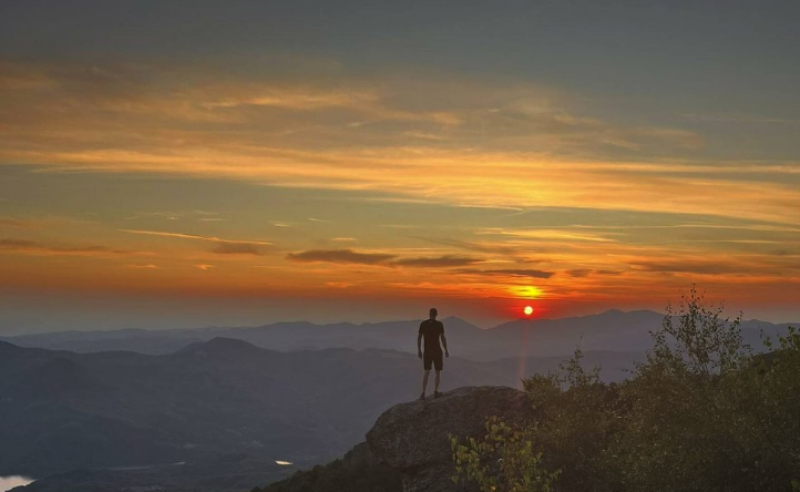 Stanislavovo zmizení v gruzínských horách: Pátrání dosud nepřineslo výsledky, matka dál věří Náhledový obrázek