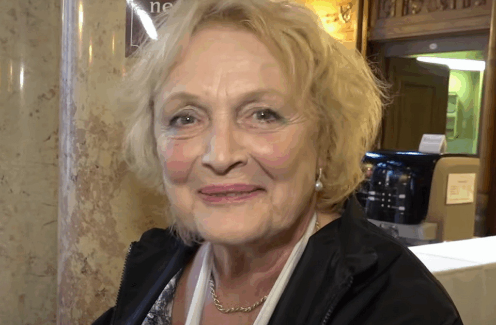 Regina Rázlová představila svou vnučku v televizi: Krásná exotická dívka oslnila diváky Náhledový obrázek