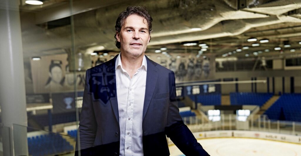 Jaromír Jágr představuje autobiografii JÁ68, kde hovoří o hokeji, financích, ženách a slávě Náhledový obrázek