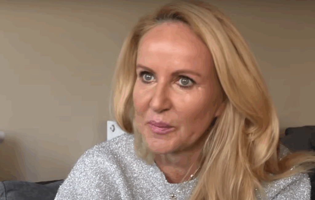 Vendula Pizingerová v slzách: přišla o svého drahého člena rodiny Náhledový obrázek